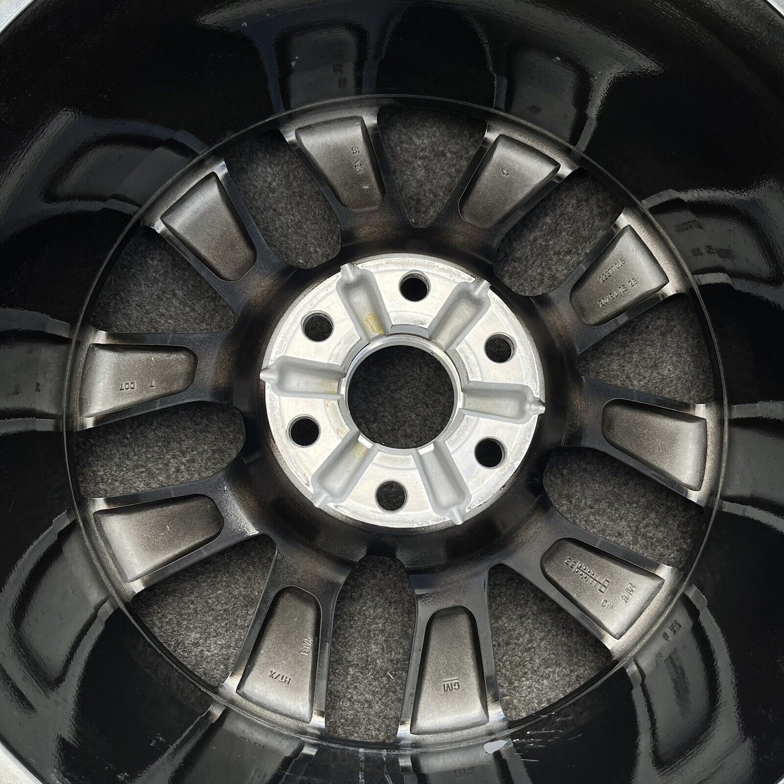 SINGLE 20 INCH WHEEL CHEVY TAHOE SUBURBAN 2021-2023 OEM CHARCOAL ...