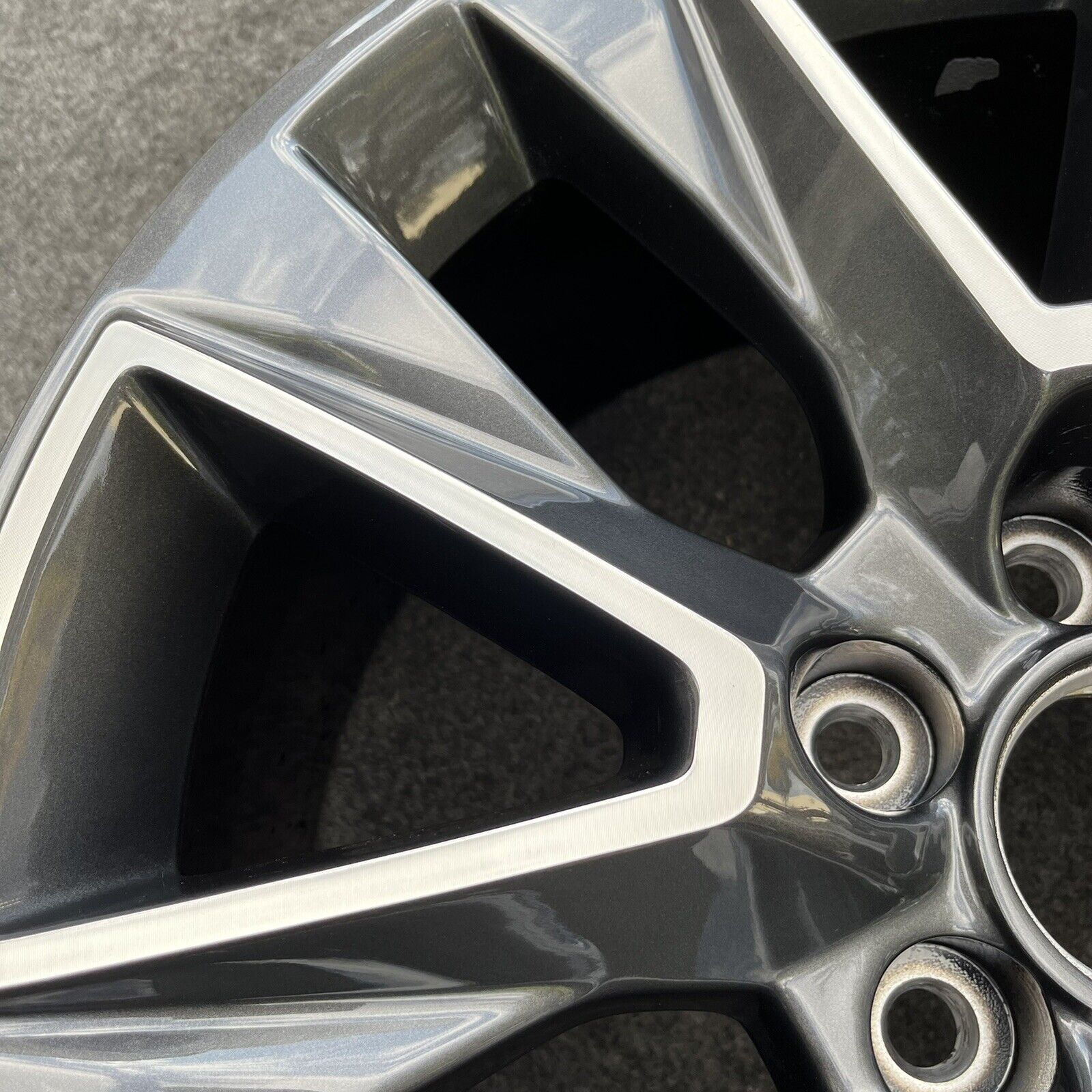 SINGLE 20 INCH WHEEL CHEVY TAHOE SUBURBAN 2021-2023 OEM CHARCOAL ...