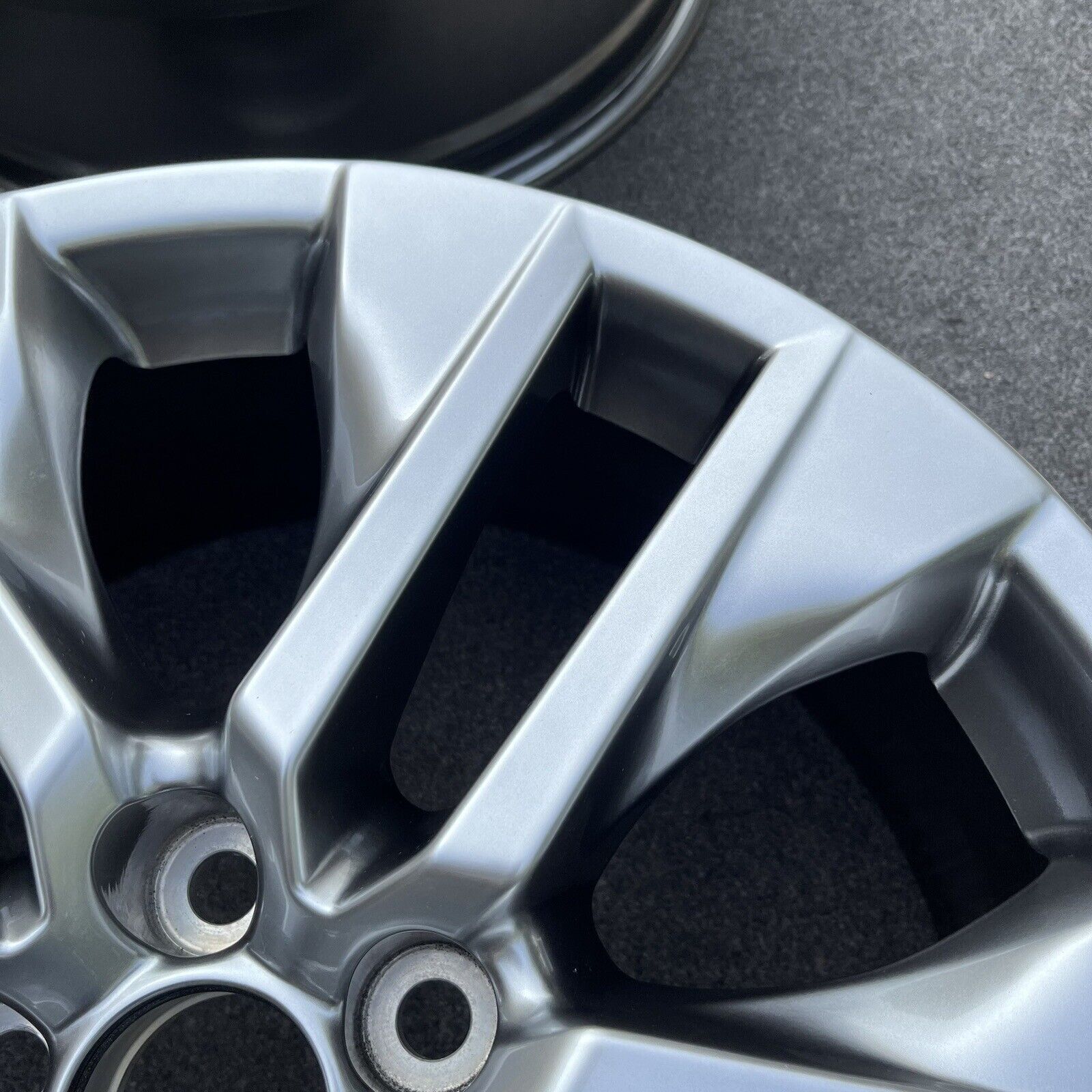 SINGLE 19 INCH WHEEL TOYOTA RAV4 2019-2024 GENUINE OEM HYPER SILVER ...