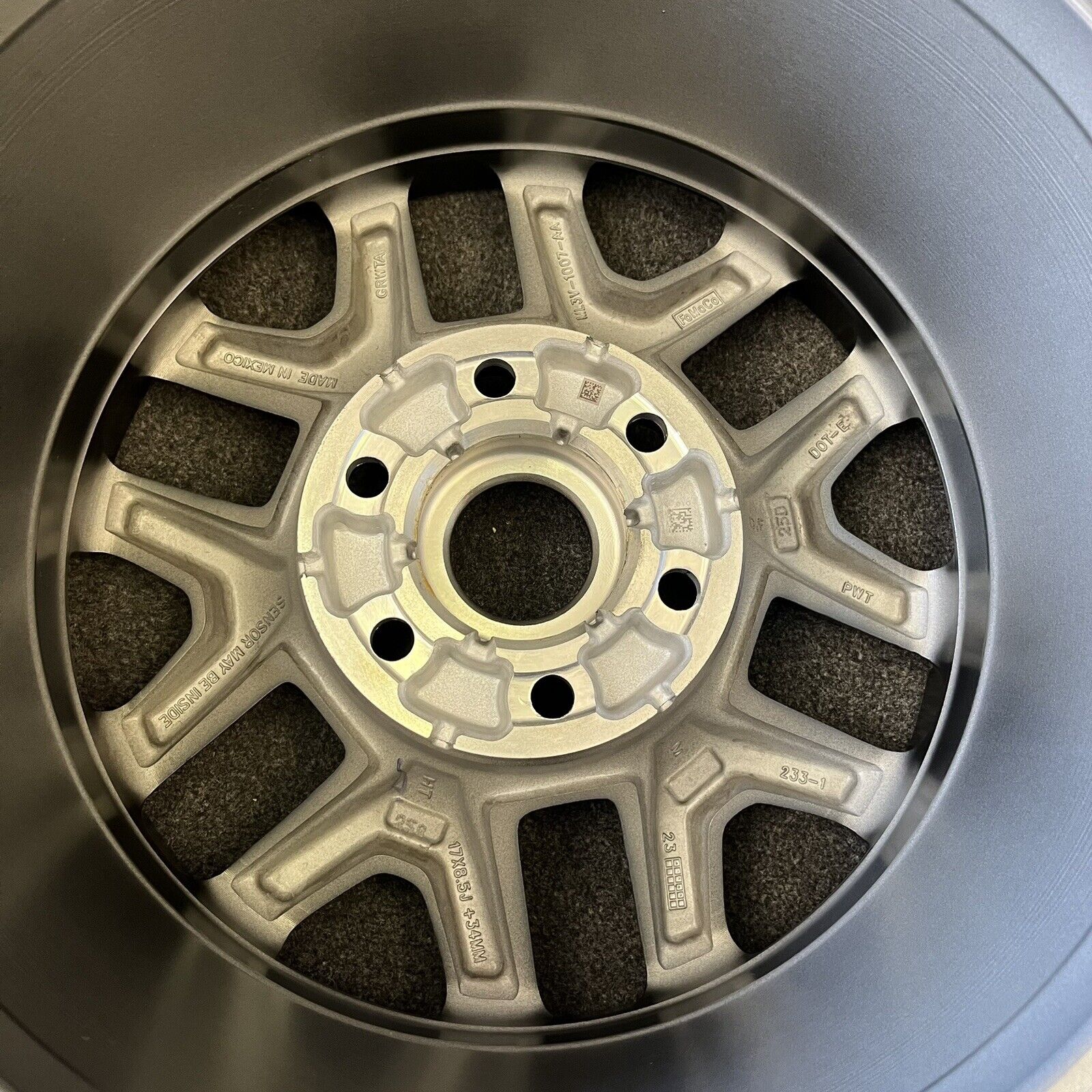 SINGLE 17 INCH WHEEL/RIM FORD RAPTOR 2022-2024 OEM CHARCOAL MACHINED ...