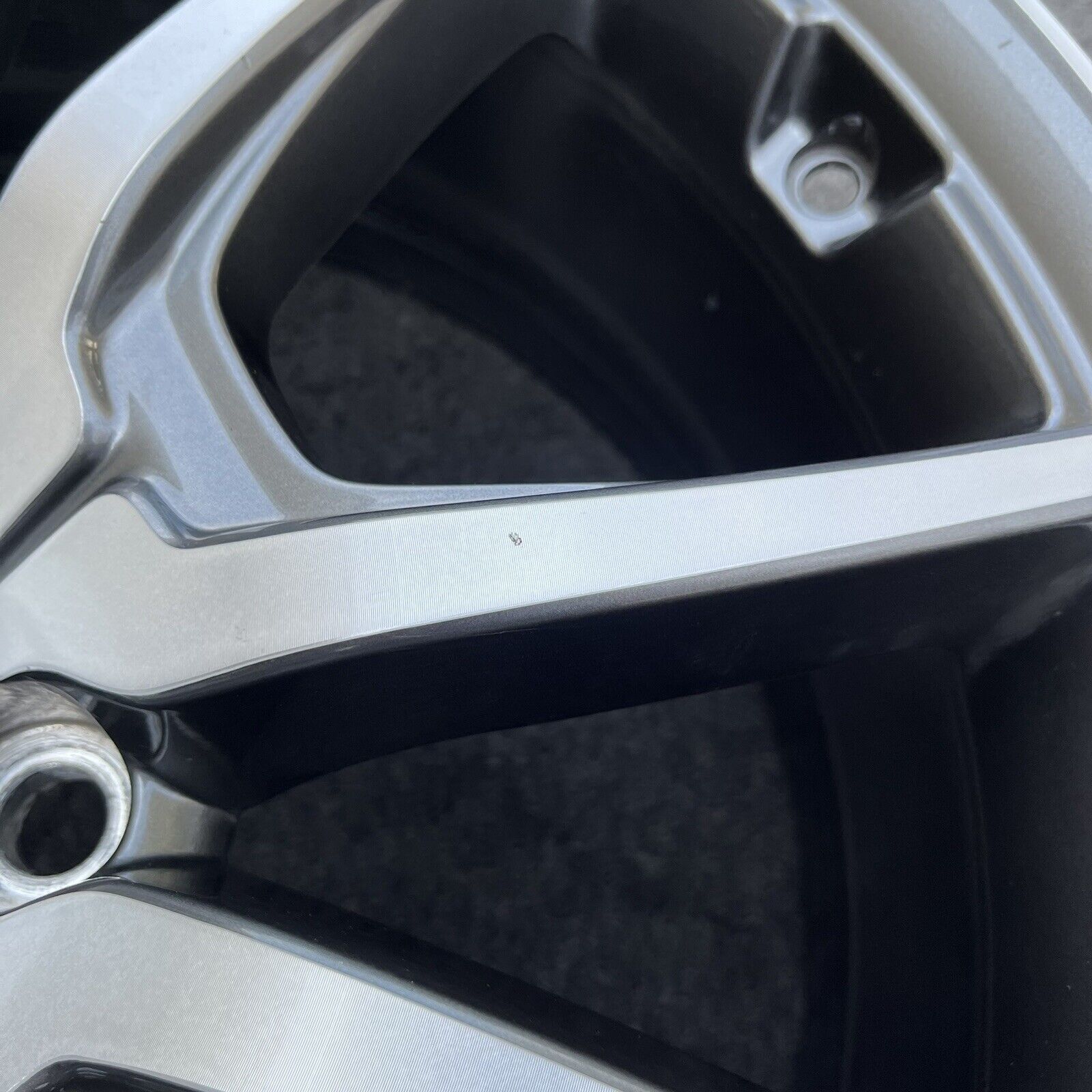 SINGLE 19 INCH WHEEL GENESIS G70 FRONT 2019-2023 GENUINE OEM GRAY ...