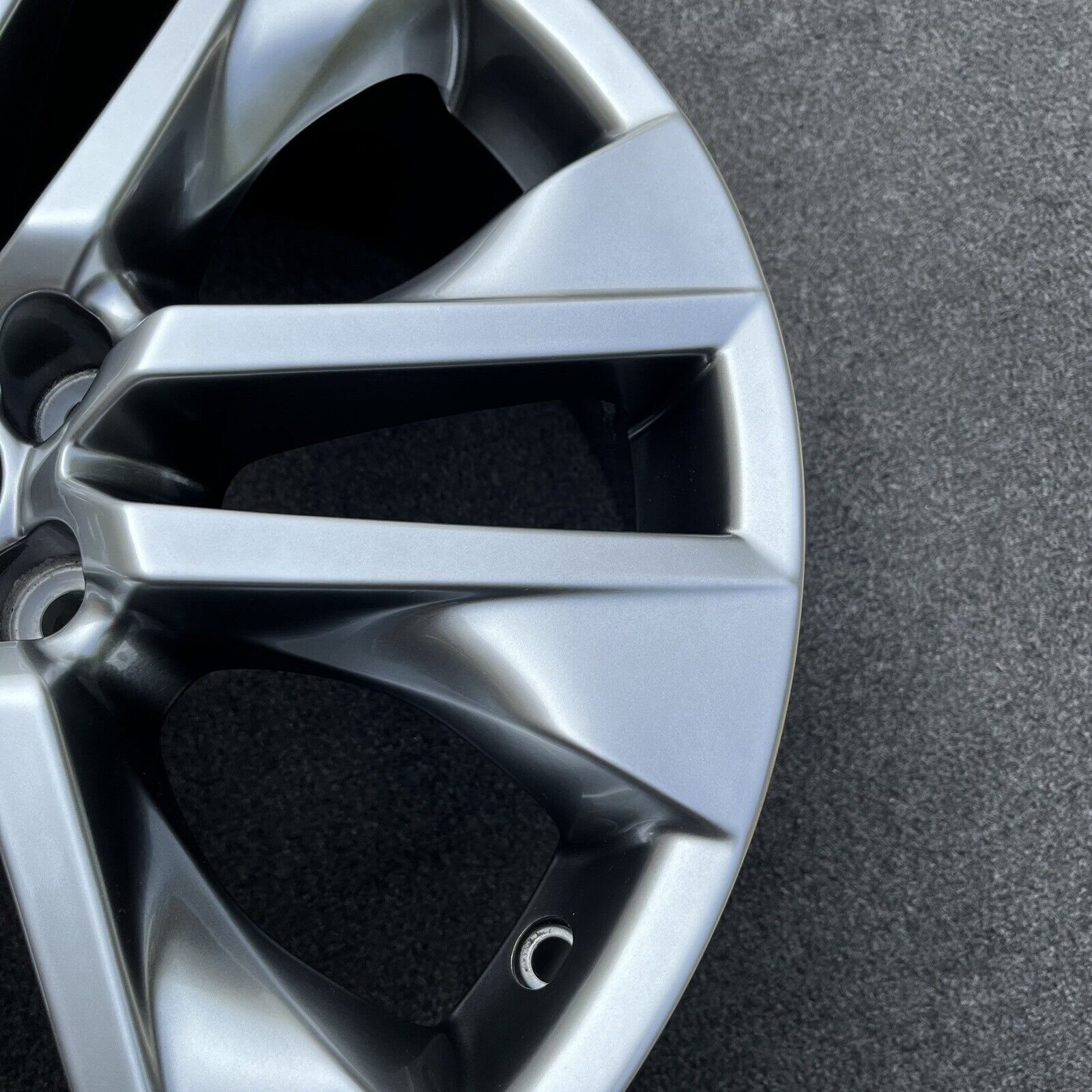 SINGLE 19 INCH WHEEL TOYOTA RAV4 2019-2024 GENUINE OEM HYPER SILVER ...