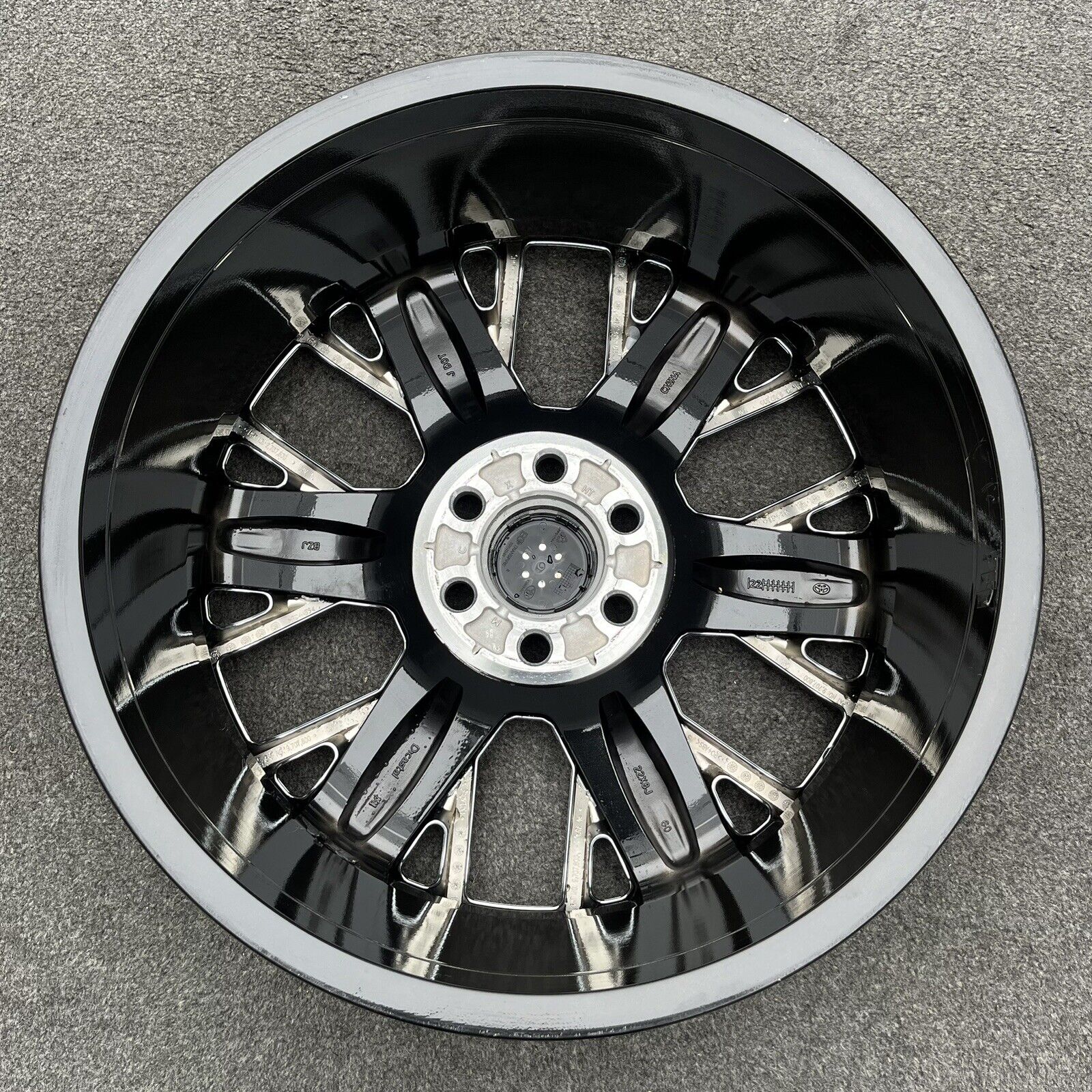 SINGLE 22 INCH WHEEL TOYOTA TUNDRA CAPSTONE 2022-2023 OEM CHARCOAL