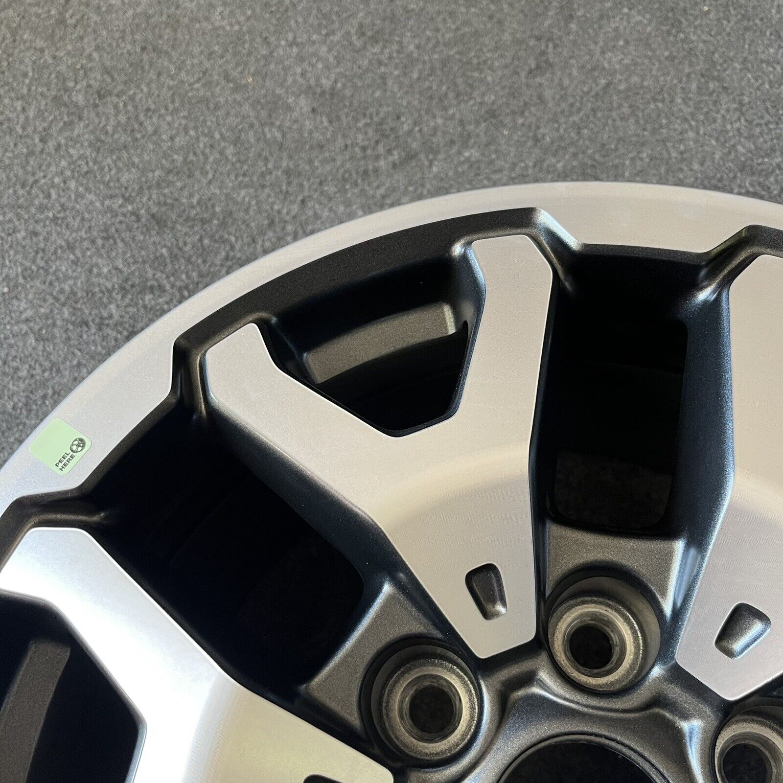 SINGLE 17 INCH WHEEL/RIM FORD RAPTOR 2022-2024 OEM CHARCOAL MACHINED ...