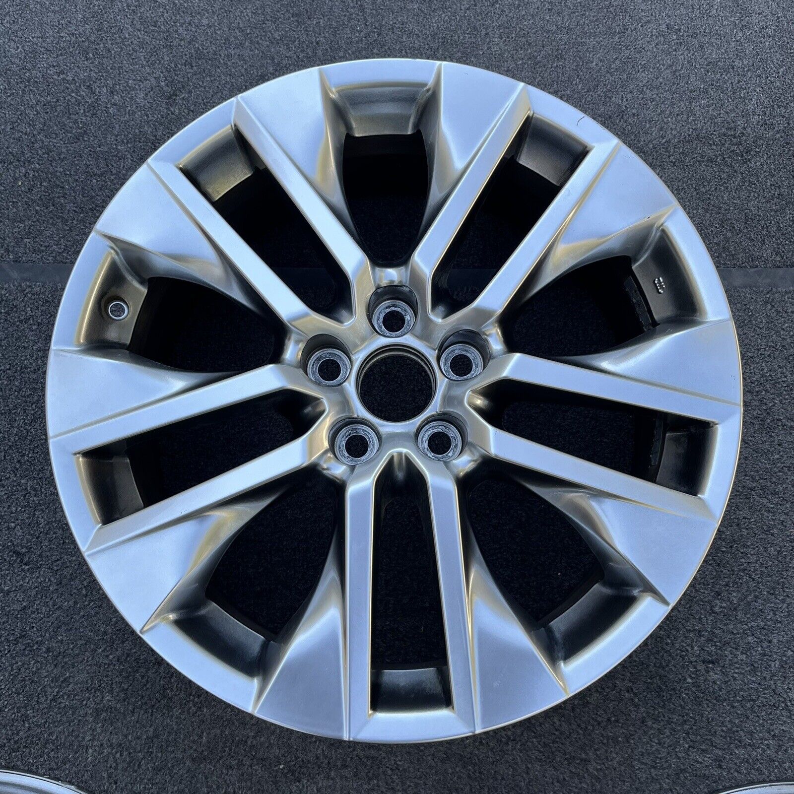 SINGLE 19 INCH WHEEL TOYOTA RAV4 2019-2024 GENUINE OEM HYPER SILVER ...