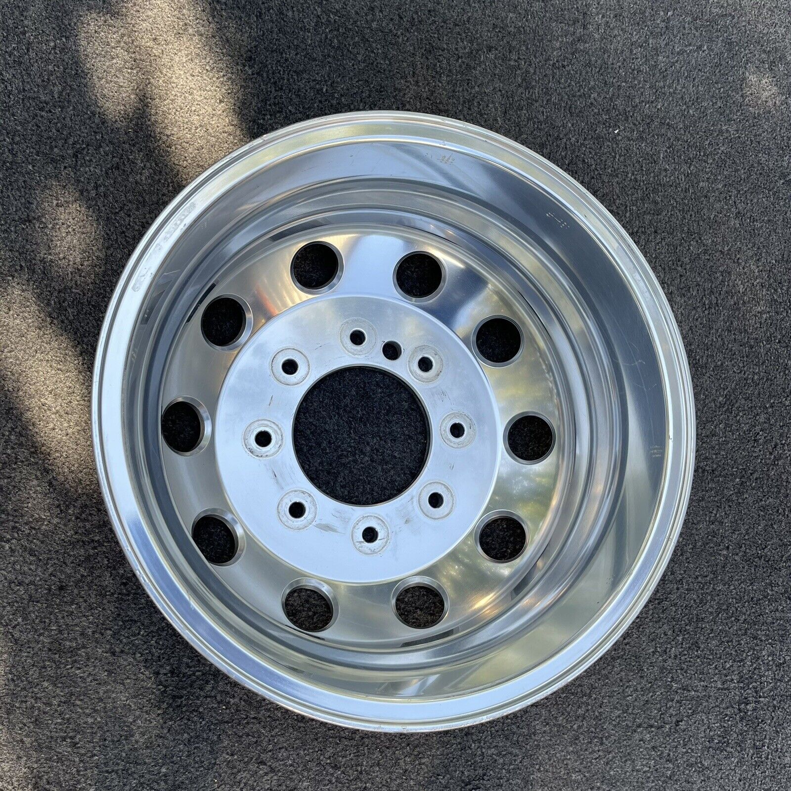 SINGLE 17 INCH WHEEL/RIM RAM DUALLY 3500 REAR 2019-2024 OEM POLISHED ...