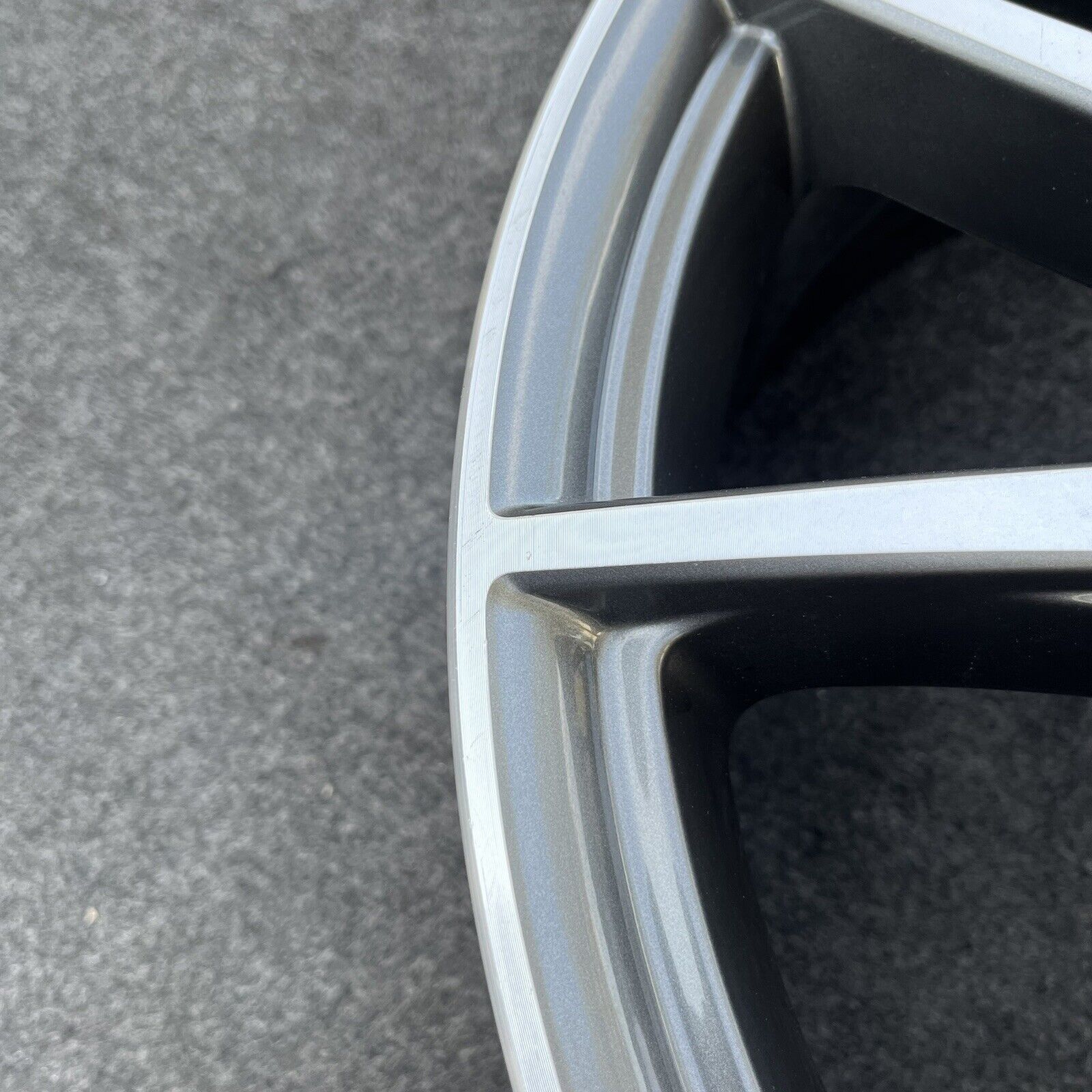 SINGLE 19 INCH WHEEL GENESIS G70 FRONT 2019-2023 GENUINE OEM GRAY ...