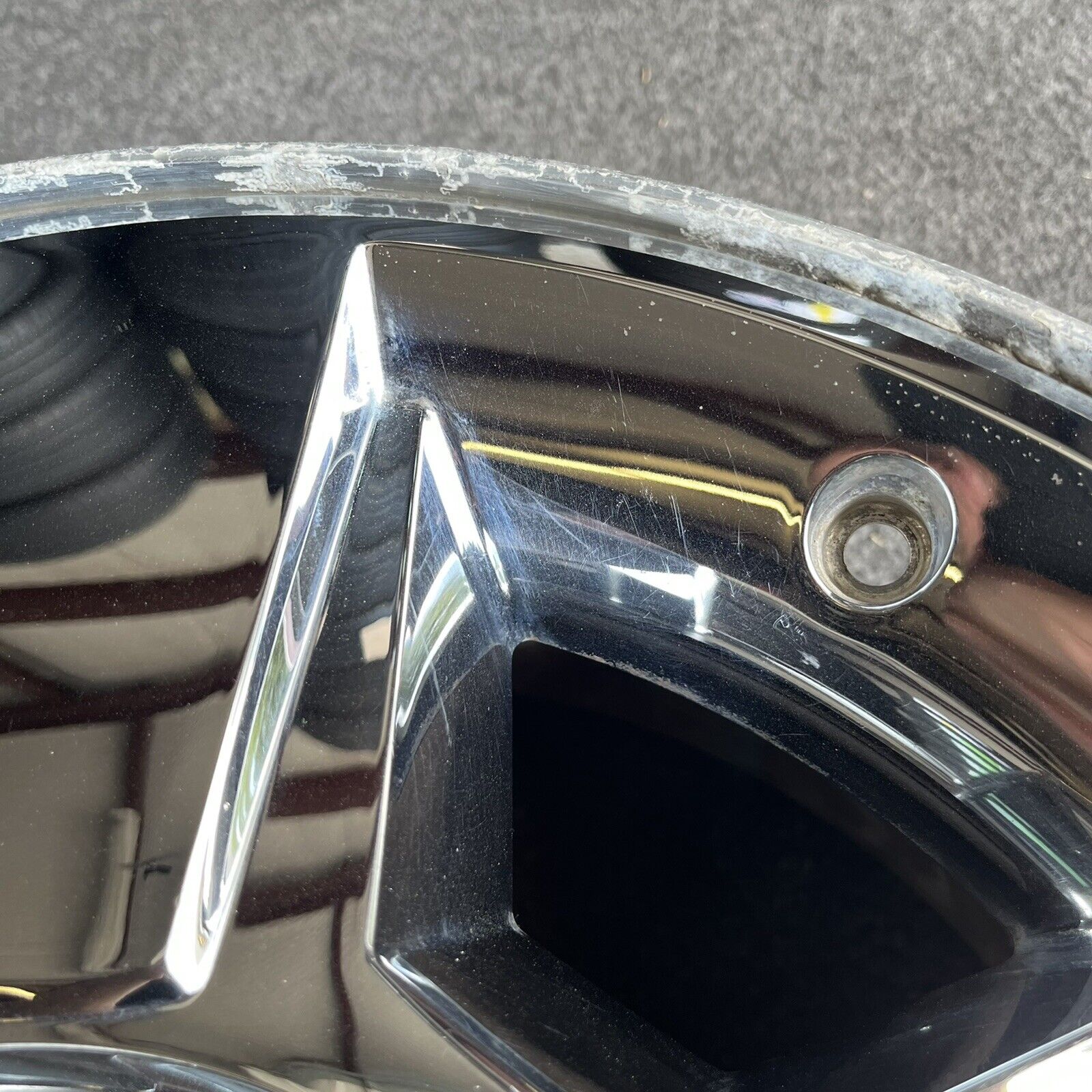SINGLE 18 INCH WHEEL/RIM CHEVY SILVERADO, TAHOE, SUBURBAN OEM CHROME ...