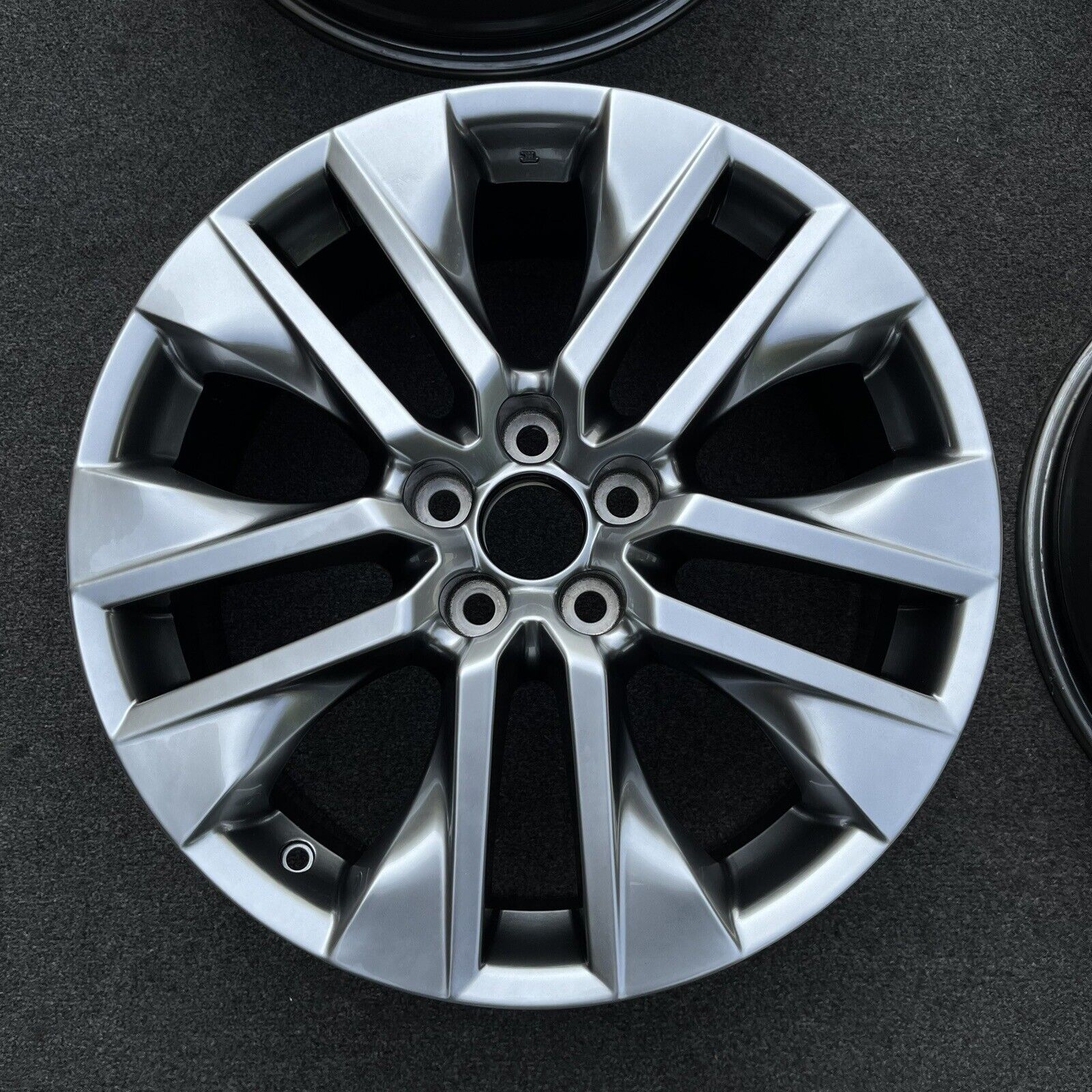 SINGLE 19 INCH WHEEL TOYOTA RAV4 2019-2024 GENUINE OEM HYPER SILVER ...