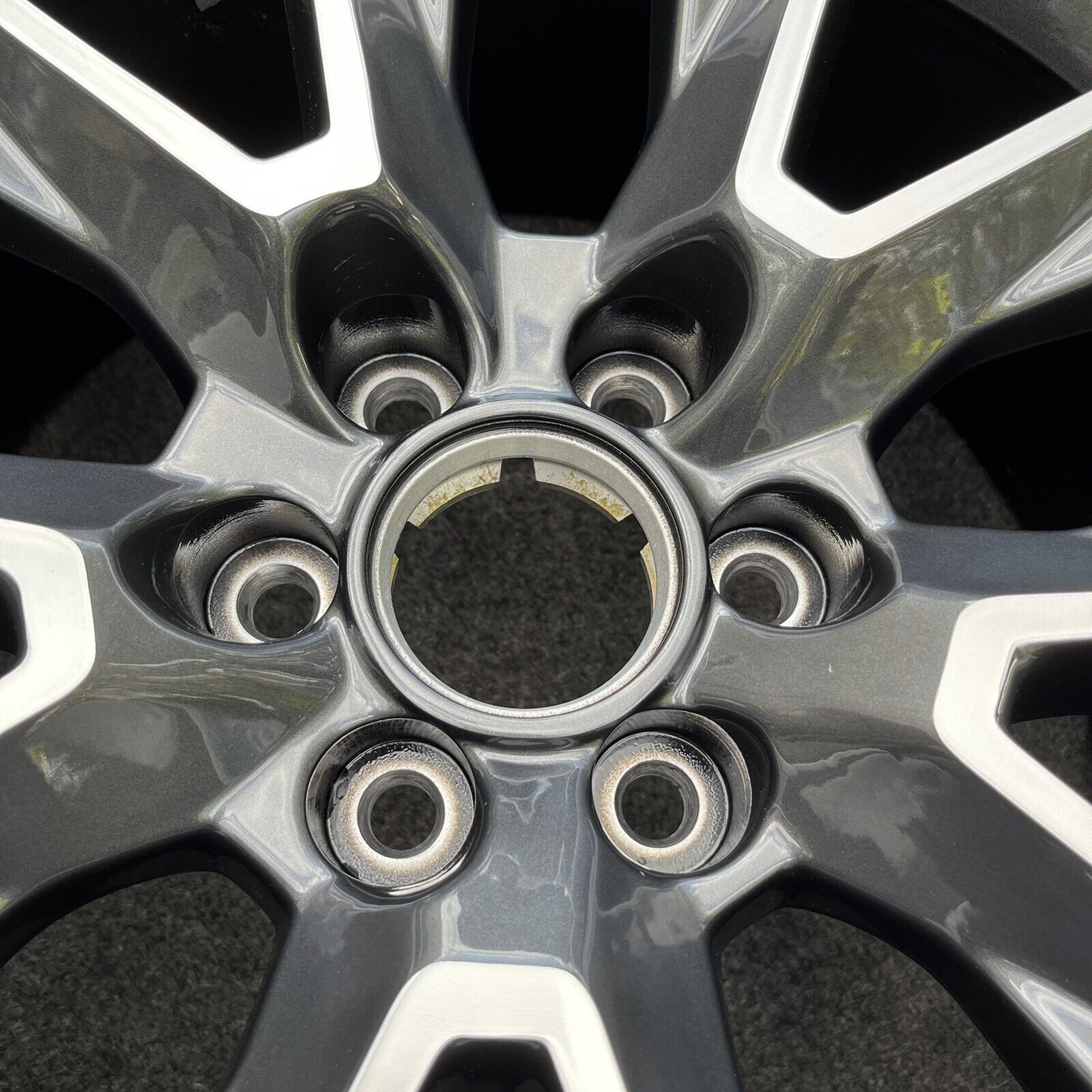 SINGLE 20 INCH WHEEL CHEVY TAHOE SUBURBAN 2021-2023 OEM CHARCOAL ...