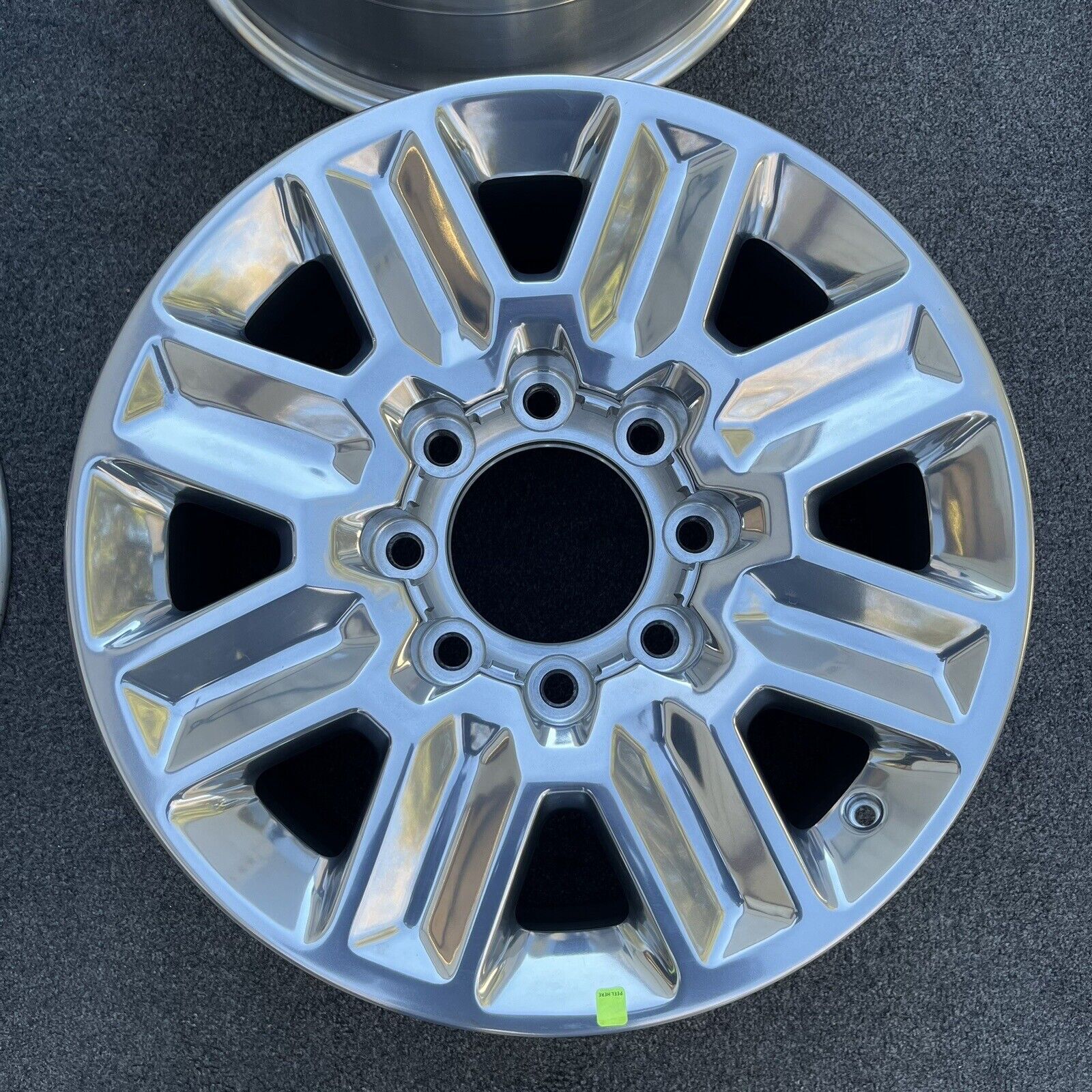 SINGLE 20 INCH WHEEL CHEVROLET SILVERADO 2500, 3500 2024 OEM POLISHED